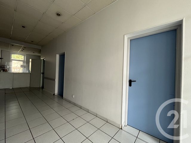 Appartement Local &agrave; louer - 4 pi&egrave;ces - 60,50 m2 - Lavaur - 81 - MIDI-PYRENEES