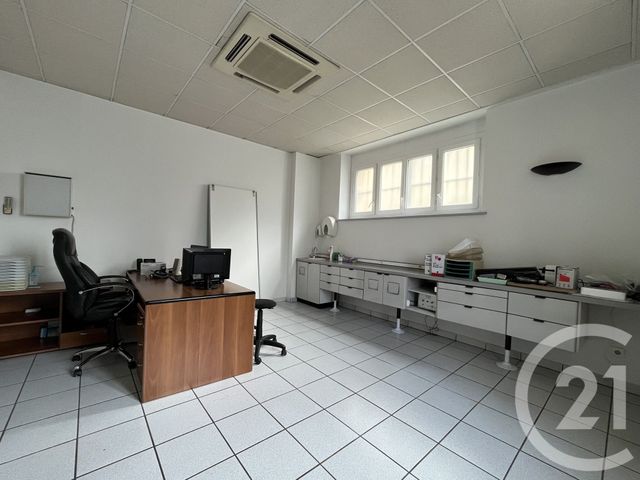 Appartement Local &agrave; louer - 4 pi&egrave;ces - 60,50 m2 - Lavaur - 81 - MIDI-PYRENEES