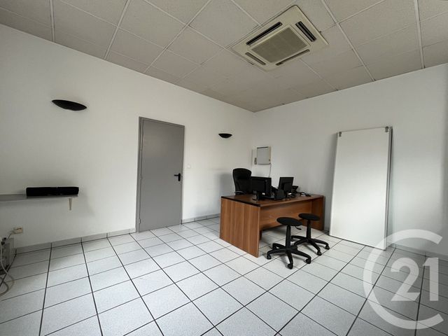 Appartement Local &agrave; louer - 4 pi&egrave;ces - 60,50 m2 - Lavaur - 81 - MIDI-PYRENEES