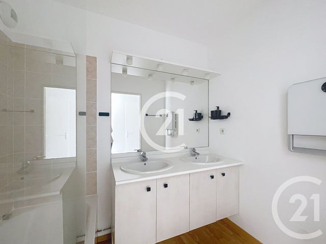 Appartement T3 &agrave; louer - 3 pi&egrave;ces - 67,72 m2 - St Sulpice La Pointe - 81 - MIDI-PYRENEES
