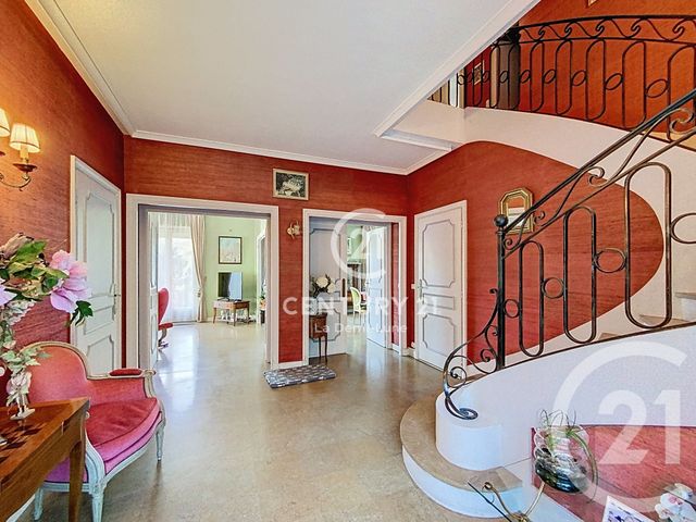 Maison &agrave; vendre - 8 pi&egrave;ces - 197,55 m2 - Charbonnieres Les Bains - 69 - RHONE-ALPES