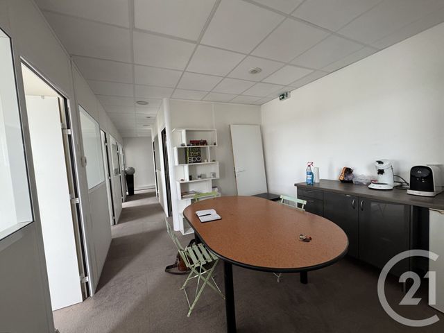 Bureaux à louer - 78.5 m2 - 69 - Rhone