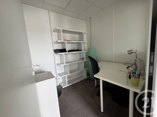 Bureaux à louer - 78.5 m2 - 69 - Rhone