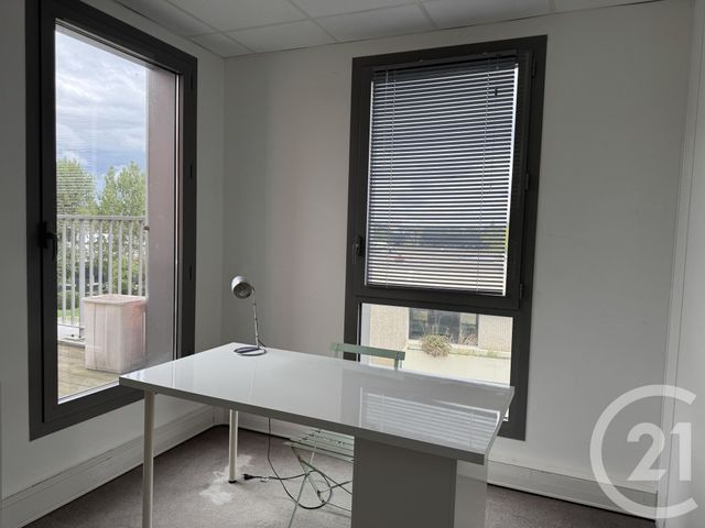 Bureaux à louer - 78.5 m2 - 69 - Rhone