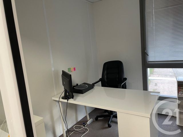 Bureaux à louer - 78.5 m2 - 69 - Rhone