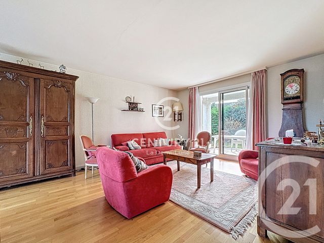 Maison à vendre - 7 pièces - 159 m2 - Charbonnieres Les Bains - 69 - RHONE-ALPES