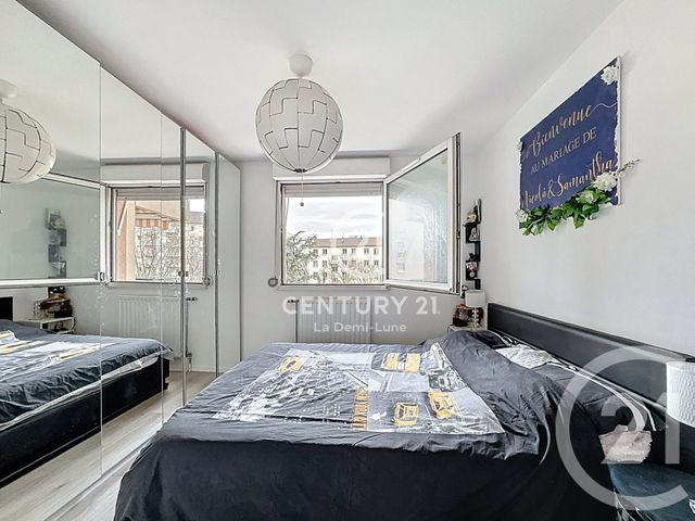 Appartement T4 à vendre - 4 pièces - 87,55 m2 - Villeurbanne - 69 - RHONE-ALPES