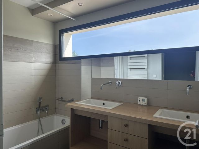 Maison &agrave; louer - 6 pi&egrave;ces - 139 m2 - Tassin La Demi Lune - 69 - RHONE-ALPES