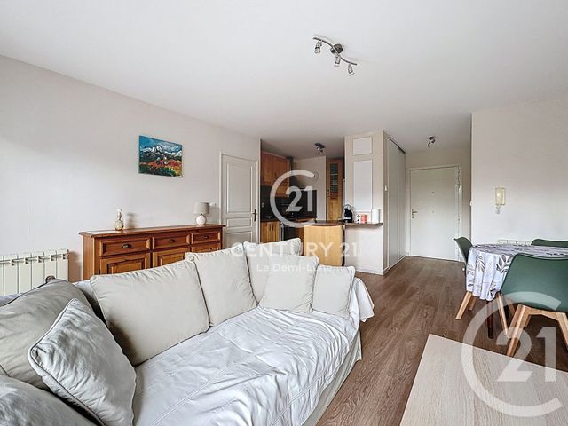 Appartement T3 &agrave; louer - 3 pi&egrave;ces - 60,59 m2 - Tassin La Demi Lune - 69 - RHONE-ALPES