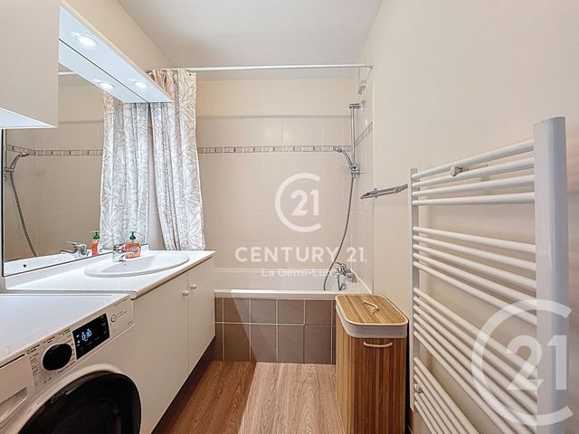 Appartement T3 &agrave; louer - 3 pi&egrave;ces - 60,59 m2 - Tassin La Demi Lune - 69 - RHONE-ALPES