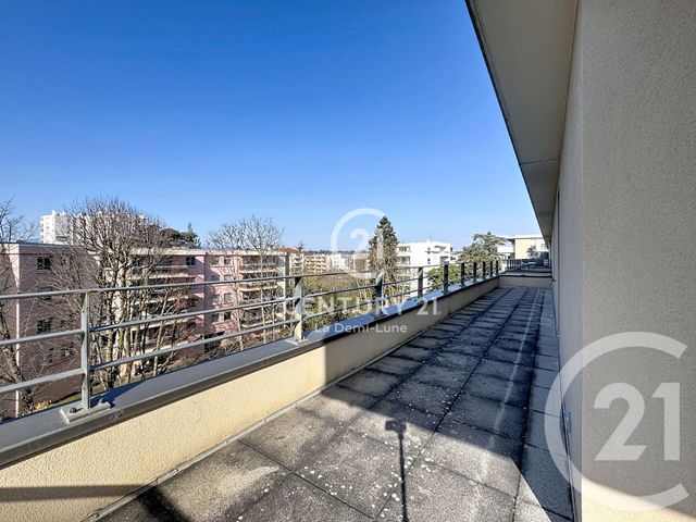 Appartement T4 &agrave; louer - 4 pi&egrave;ces - 92,35 m2 - Tassin La Demi Lune - 69 - RHONE-ALPES