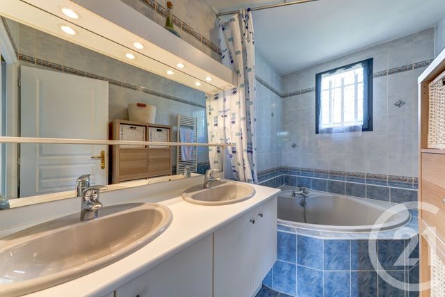 Maison &agrave; vendre - 9 pi&egrave;ces - 234,08 m2 - Tassin La Demi Lune - 69 - RHONE-ALPES