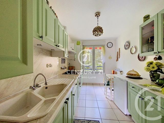 Appartement T4 &agrave; vendre - 4 pi&egrave;ces - 85,64 m2 - Tassin La Demi Lune - 69 - RHONE-ALPES