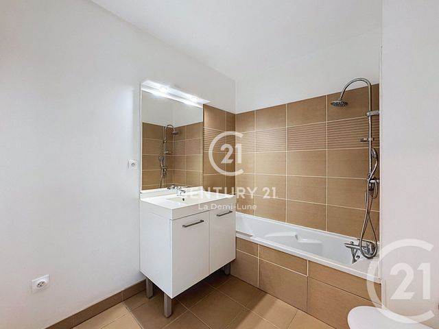 Appartement T4 &agrave; vendre - 4 pi&egrave;ces - 84,58 m2 - Tassin La Demi Lune - 69 - RHONE-ALPES