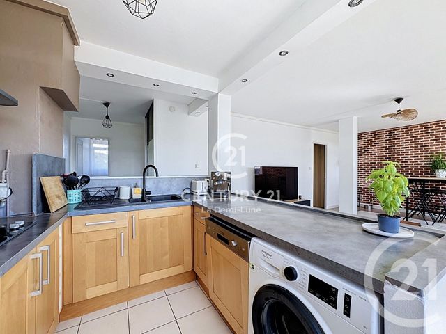 Appartement T4 &agrave; vendre - 4 pi&egrave;ces - 78,40 m2 - Tassin La Demi Lune - 69 - RHONE-ALPES