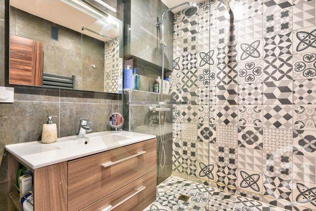 Appartement F4 &agrave; vendre - 4 pi&egrave;ces - 83,02 m2 - Lyon - 69009 - RHONE-ALPES
