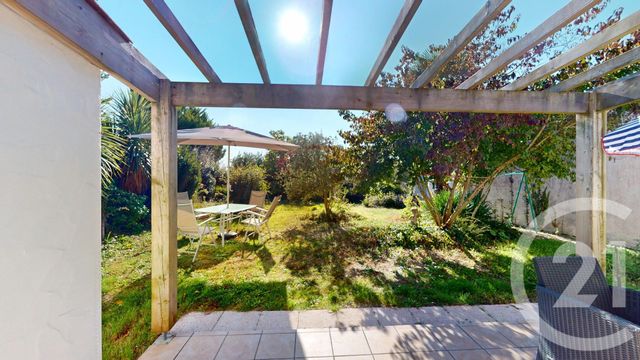 Maison à vendre - 3 pièces - 73 m2 - St Hilaire La Foret - 85 - PAYS-DE-LOIRE