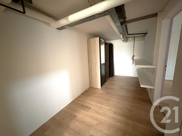 Maison &agrave; louer - 7 pi&egrave;ces - 137 m2 - Avrille - 85 - PAYS-DE-LOIRE