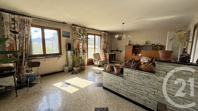Appartement F4 à vendre - 4 pièces - 107,79 m2 - Gap - 05 - PROVENCE-ALPES-COTE-D-AZUR
