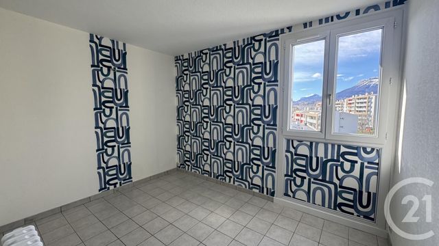 Appartement F4 à vendre - 4 pièces - 73,73 m2 - Gap - 05 - PROVENCE-ALPES-COTE-D-AZUR