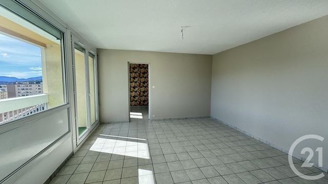 Appartement F4 à vendre - 4 pièces - 73,73 m2 - Gap - 05 - PROVENCE-ALPES-COTE-D-AZUR