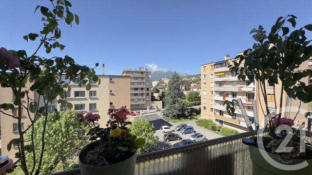 Appartement T4 &agrave; vendre - 3 pi&egrave;ces - 72,41 m2 - Gap - 05 - PROVENCE-ALPES-COTE-D-AZUR