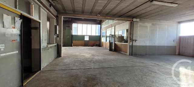 Local commercial à louer - 1200.0 m2 - 05 - Hautes-Alpes