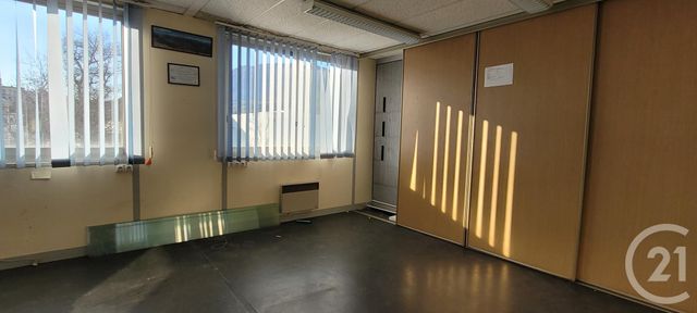 Local commercial à louer - 1200.0 m2 - 05 - Hautes-Alpes