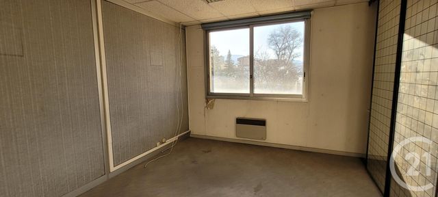Local commercial à louer - 1200.0 m2 - 05 - Hautes-Alpes