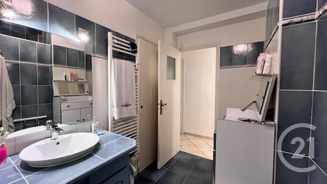 Appartement T3 à vendre - 3 pièces - 91,37 m2 - Gap - 05 - PROVENCE-ALPES-COTE-D-AZUR