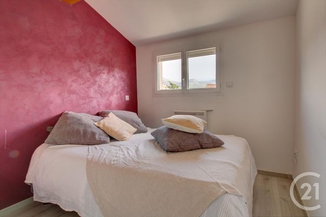 Appartement F4 à vendre - 4 pièces - 77,75 m2 - Gap - 05 - PROVENCE-ALPES-COTE-D-AZUR