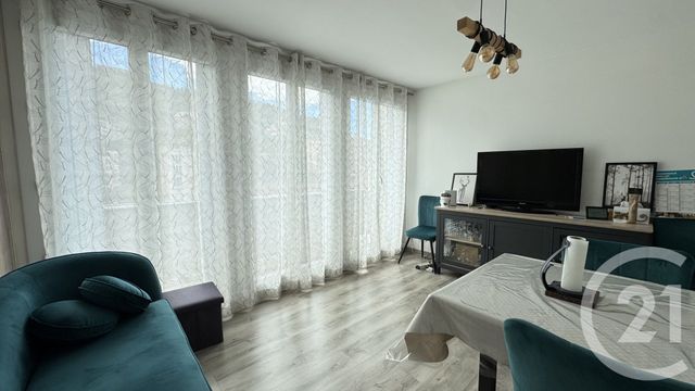 Appartement T4 à vendre - 4 pièces - 70,57 m2 - Gap - 05 - PROVENCE-ALPES-COTE-D-AZUR