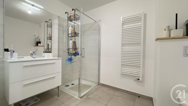 Appartement T3 à vendre - 3 pièces - 67,53 m2 - Gap - 05 - PROVENCE-ALPES-COTE-D-AZUR