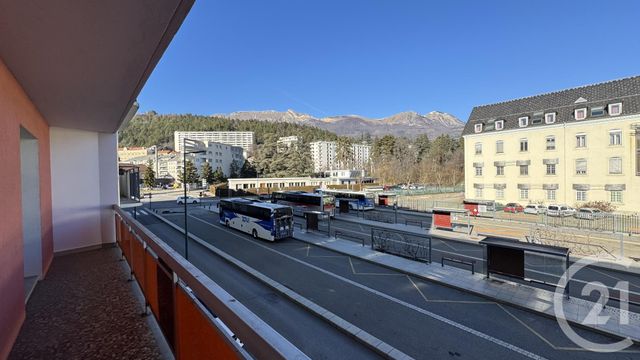 Appartement F3 à vendre - 3 pièces - 84,43 m2 - Gap - 05 - PROVENCE-ALPES-COTE-D-AZUR