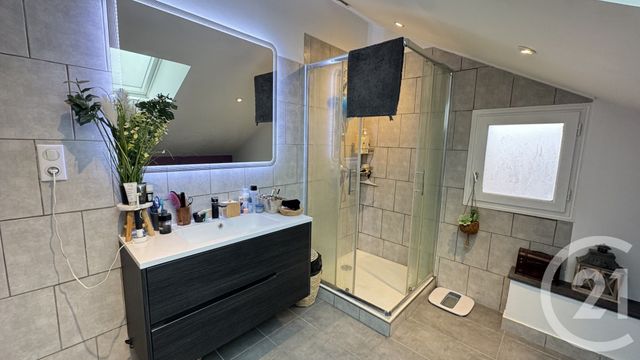 Appartement F3 à vendre - 3 pièces - 93,42 m2 - Gap - 05 - PROVENCE-ALPES-COTE-D-AZUR