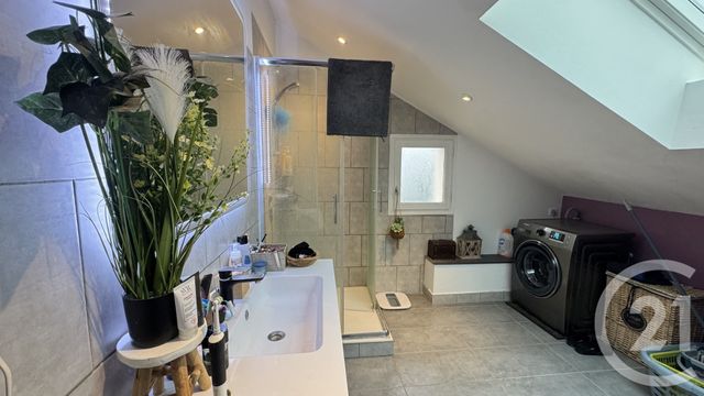 Appartement F3 à vendre - 3 pièces - 93,42 m2 - Gap - 05 - PROVENCE-ALPES-COTE-D-AZUR