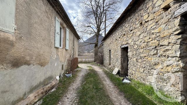 Maison à vendre - 4 pièces - 153 m2 - Montmaur - 05 - PROVENCE-ALPES-COTE-D-AZUR