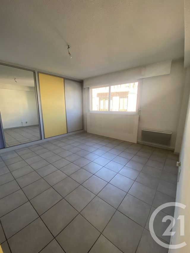 Appartement T7 à vendre - 4 pièces - 149,20 m2 - Gap - 05 - PROVENCE-ALPES-COTE-D-AZUR