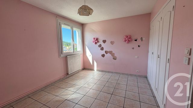 Appartement F4 à vendre - 4 pièces - 95,92 m2 - Gap - 05 - PROVENCE-ALPES-COTE-D-AZUR