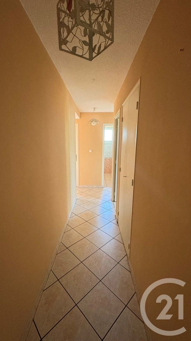 Appartement F4 à vendre - 4 pièces - 95,92 m2 - Gap - 05 - PROVENCE-ALPES-COTE-D-AZUR
