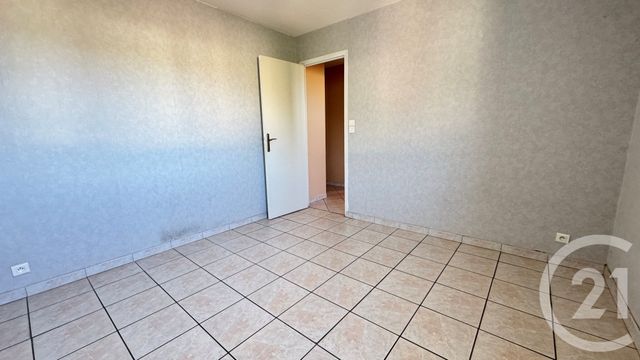 Appartement F4 à vendre - 4 pièces - 95,92 m2 - Gap - 05 - PROVENCE-ALPES-COTE-D-AZUR