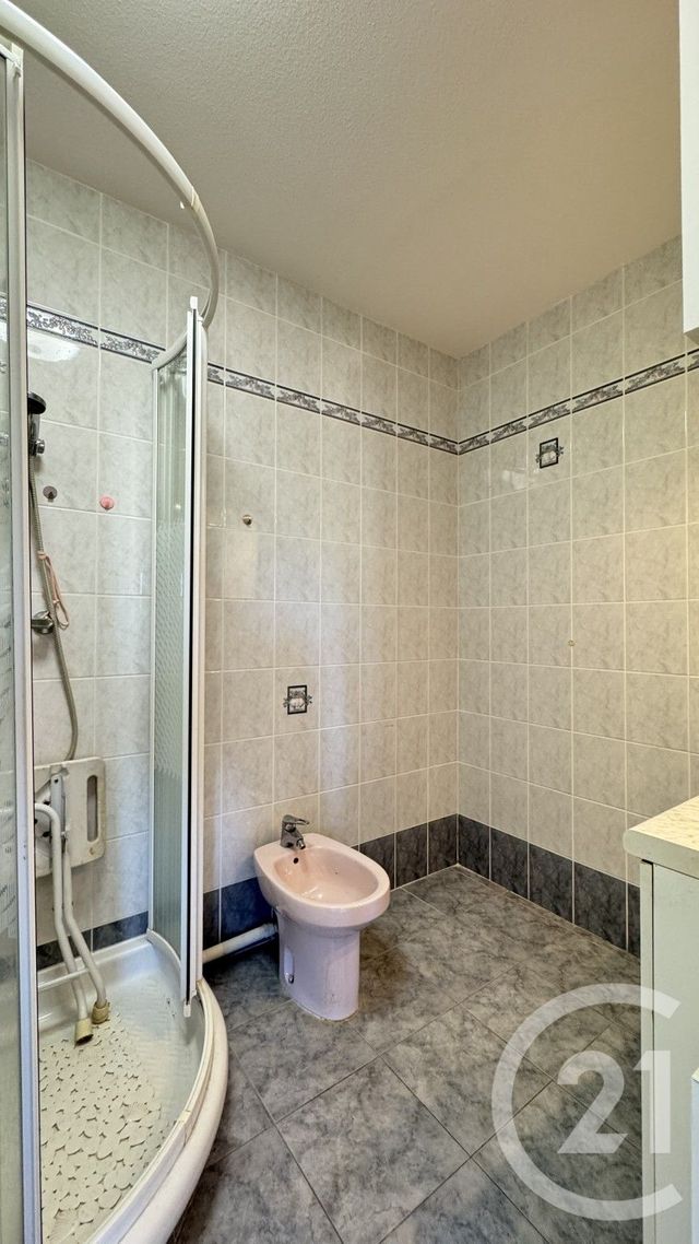 Appartement F4 à vendre - 4 pièces - 84,56 m2 - Gap - 05 - PROVENCE-ALPES-COTE-D-AZUR