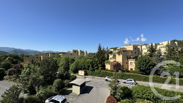 Appartement F4 à vendre - 4 pièces - 84,56 m2 - Gap - 05 - PROVENCE-ALPES-COTE-D-AZUR