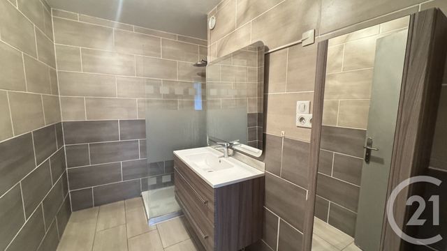 Appartement F3 à vendre - 3 pièces - 68,12 m2 - Gap - 05 - PROVENCE-ALPES-COTE-D-AZUR