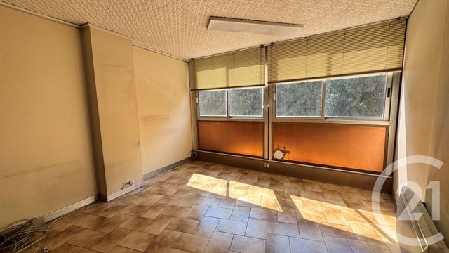 Appartement F5 à vendre - 5 pièces - 106,50 m2 - Gap - 05 - PROVENCE-ALPES-COTE-D-AZUR