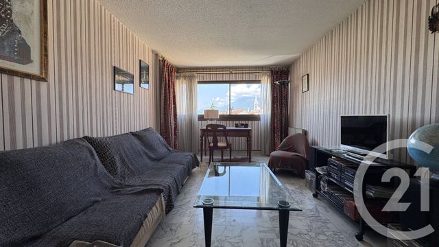 Appartement F3 à vendre - 3 pièces - 105 m2 - Gap - 05 - PROVENCE-ALPES-COTE-D-AZUR