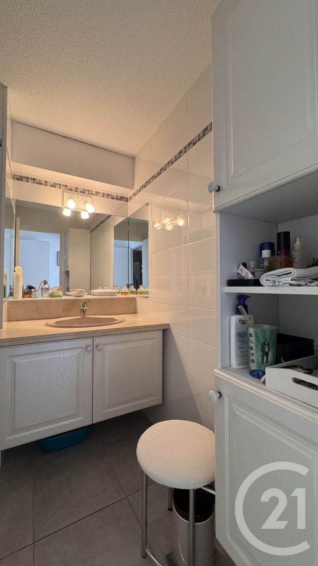 Appartement F3 à vendre - 3 pièces - 105 m2 - Gap - 05 - PROVENCE-ALPES-COTE-D-AZUR