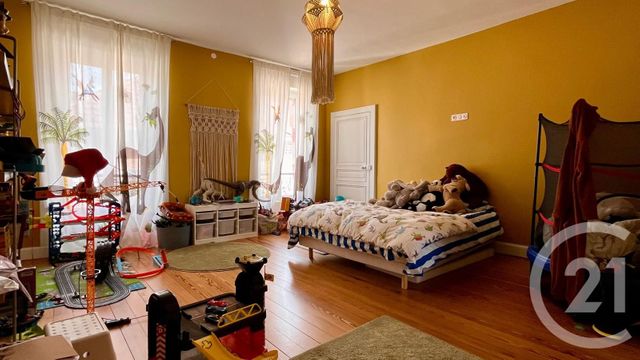 Appartement T4 à vendre - 5 pièces - 200,86 m2 - Gap - 05 - PROVENCE-ALPES-COTE-D-AZUR