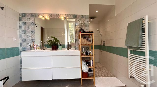 Appartement T4 à vendre - 5 pièces - 200,86 m2 - Gap - 05 - PROVENCE-ALPES-COTE-D-AZUR