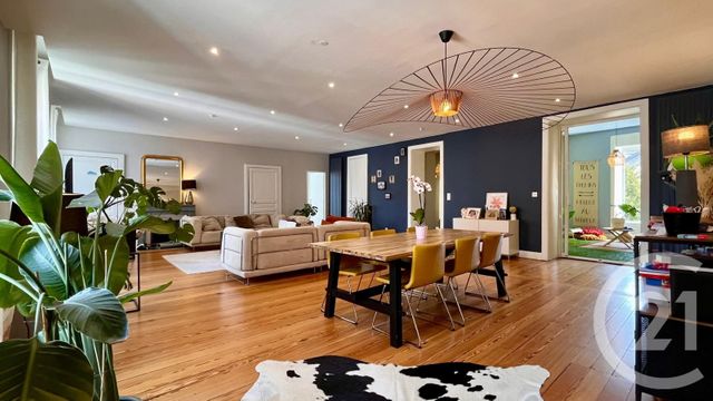 Appartement T4 à vendre - 5 pièces - 200,86 m2 - Gap - 05 - PROVENCE-ALPES-COTE-D-AZUR